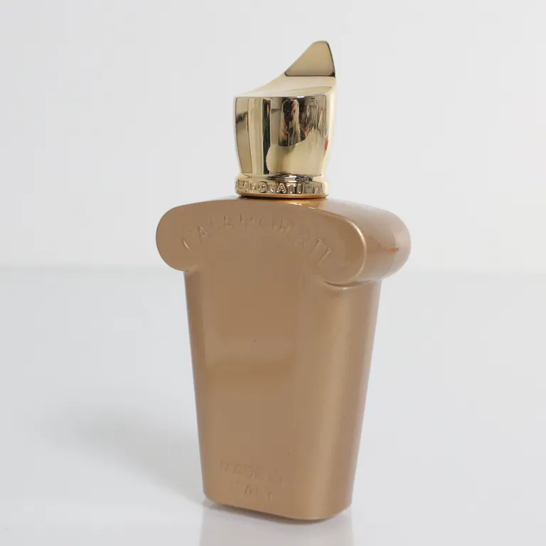 Eau de Parfum (Lira) från Casamorati - Vinkel 3