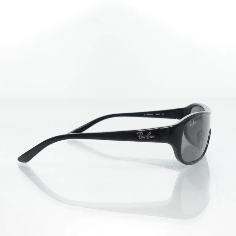 Solglasögon (RJ9039-S) från Ray-Ban - Vinkel 4