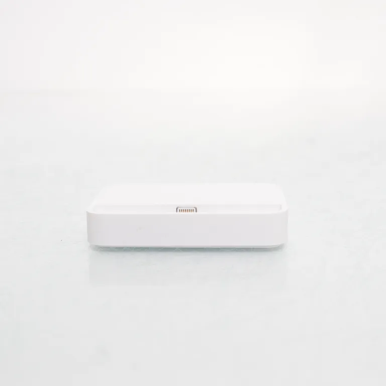 Trådlös laddare från Apple - Vinkel 2