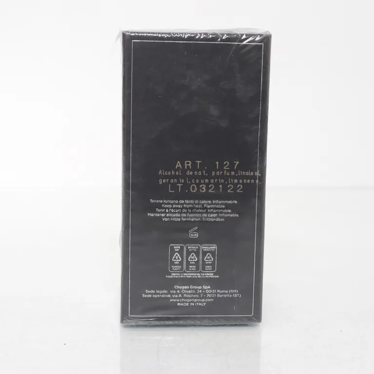 Eau de Parfum (cHOGAN) de Olfazeta - Angle 2