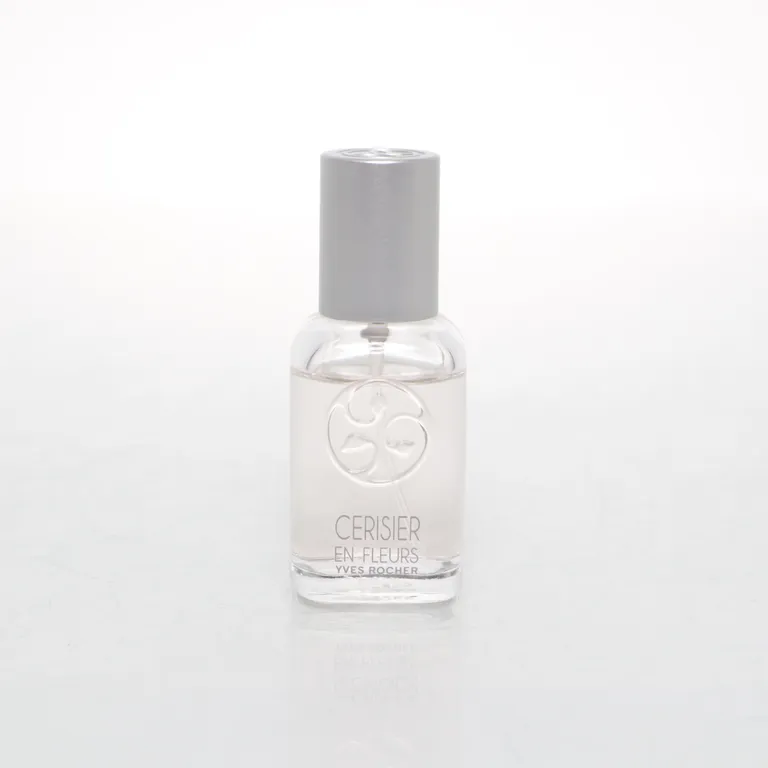 Eau de Toilette (cherry bloom) från Yves Rocher - Vinkel 2