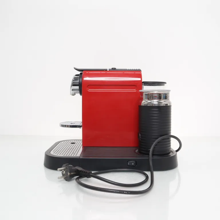 Kaffemaskin (Svart, Röd) från Nespresso - Vinkel 2
