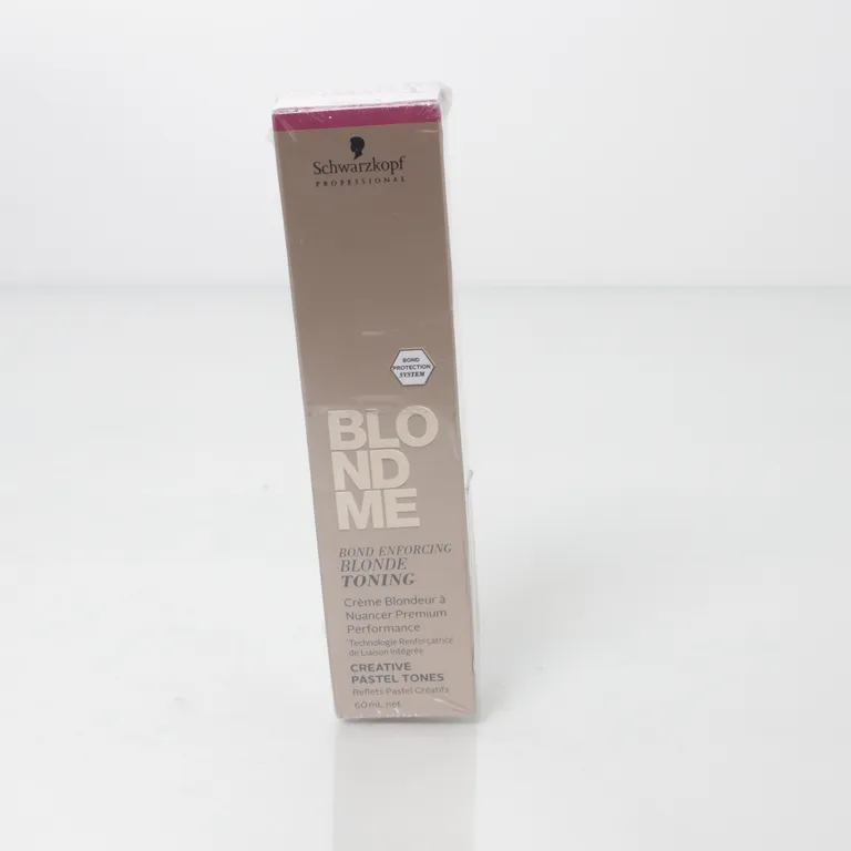 Hårfärg (Blond me) från Schwarzkopf