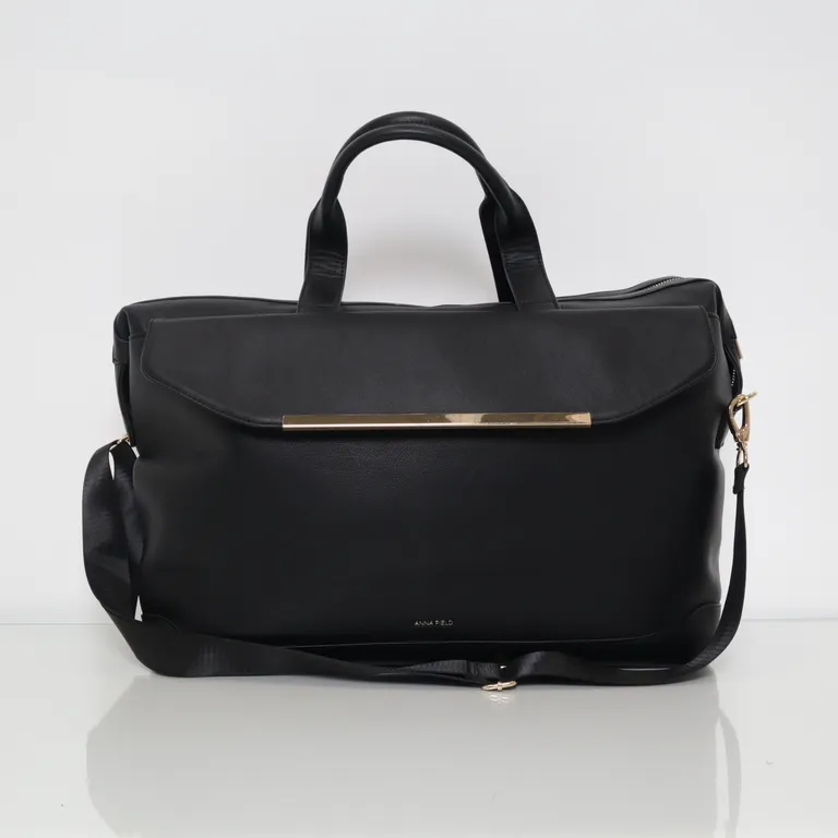 Weekendbag (Svart) från Anna Field