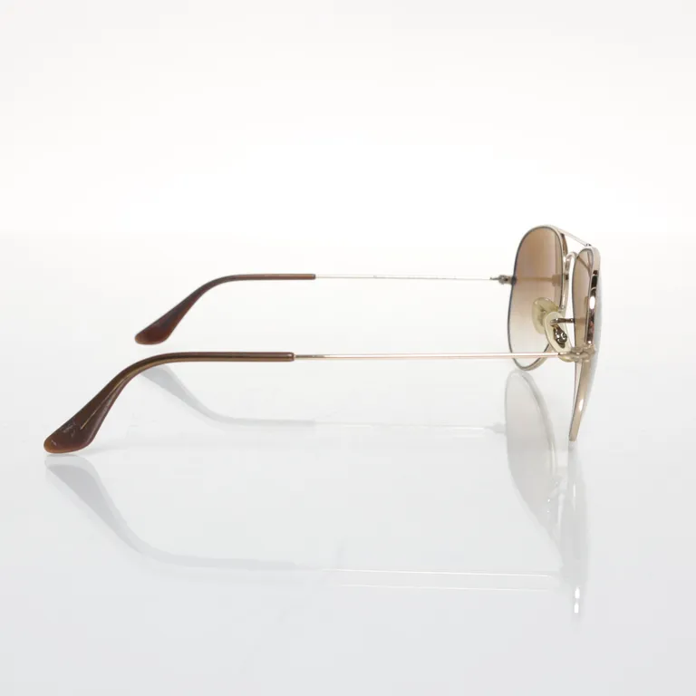 Solglasögon (Aviator Large Metal RB 3025) från Ray-Ban - Vinkel 4