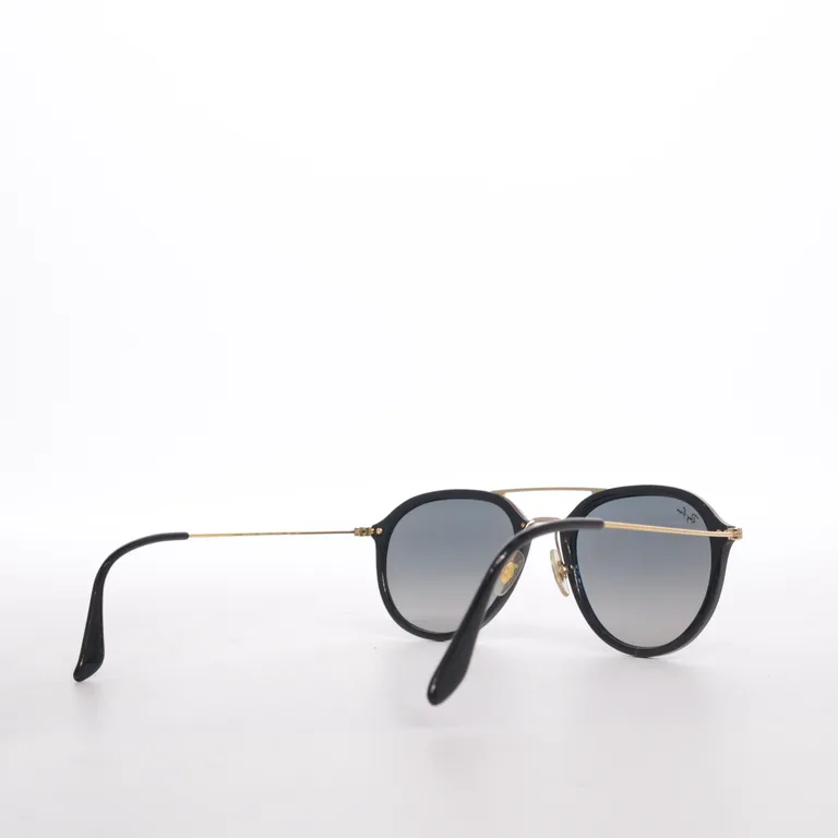 Solglasögon (RB 4253 601/71) från Ray-Ban - Vinkel 3