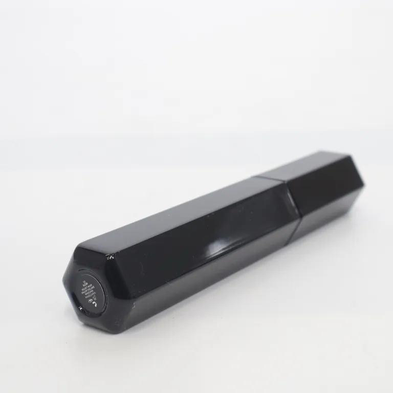 Mascara (Velvet Noir Major Volume Mascara) från Marc Jacobs - Vinkel 4