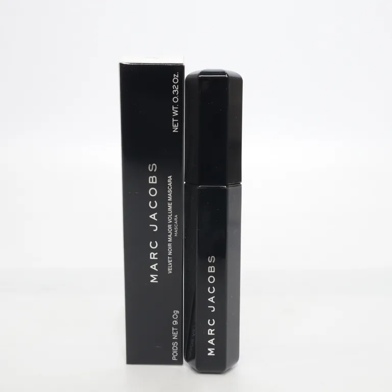 Mascara (Velvet Noir Major Volume Mascara) från Marc Jacobs