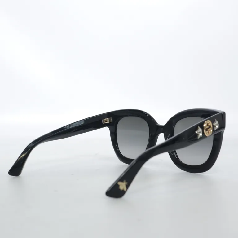 Solglasögon (GG0208S) från Gucci - Vinkel 2