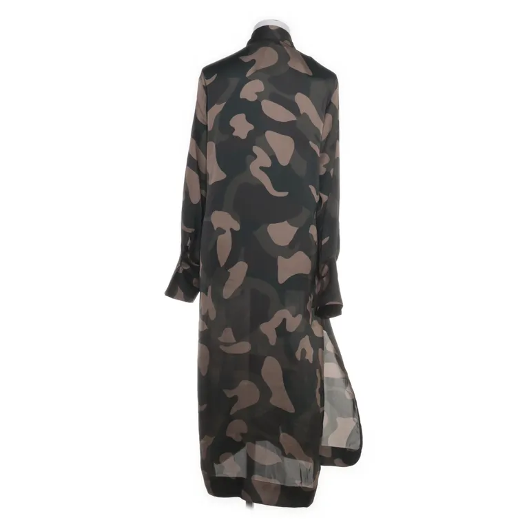 Robe chemise (Vert, Multicolore) de Karmamia - Angle 2
