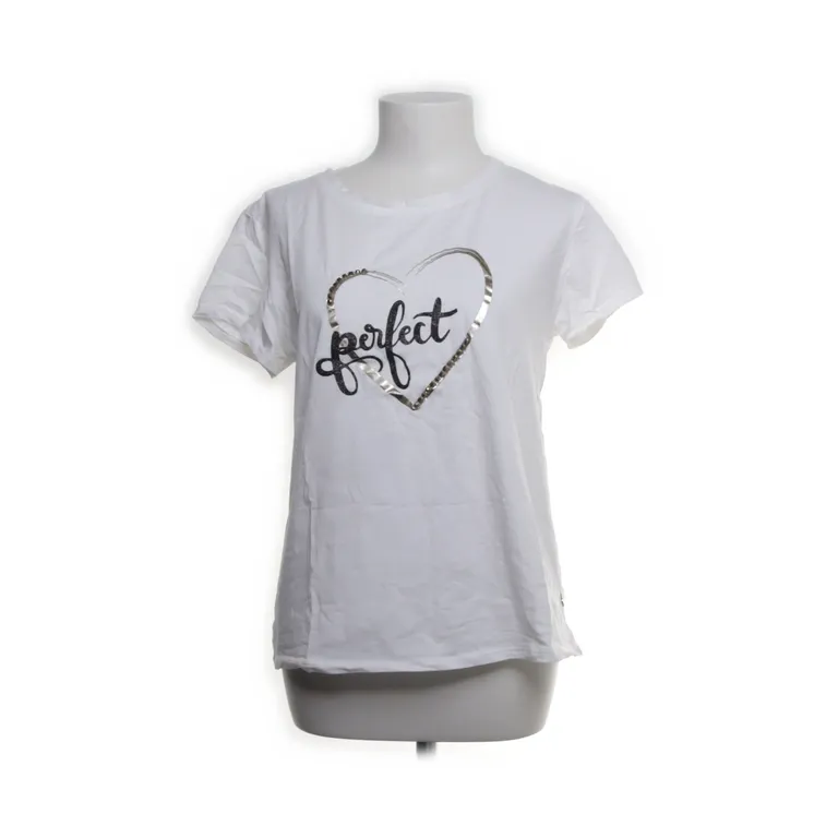 T-shirt (Vit) från Heart Kiss Bomull, Elastan