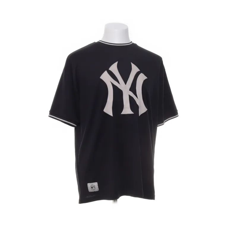 T-shirt (Svart) från New Era Polyester