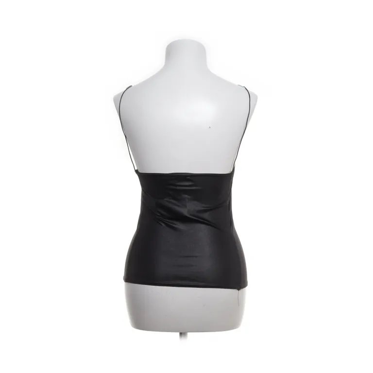 Crop top (Svart) från Michelle - Vinkel 2