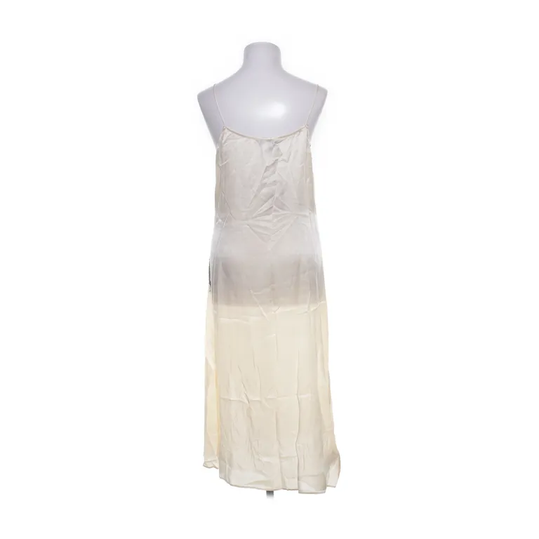 Nattlinne (Beige, Svart) från GANT Silke - Vinkel 2