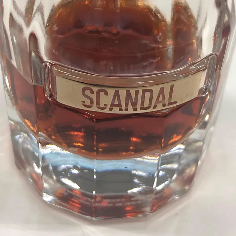 Eau de Parfum (Scandal) från Jean Paul Gaultier - adminAltSuffix