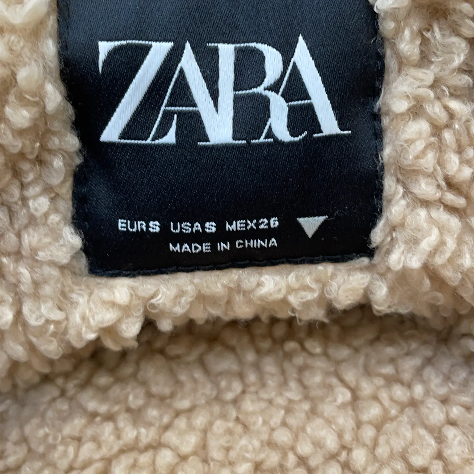 Zara - bild 3