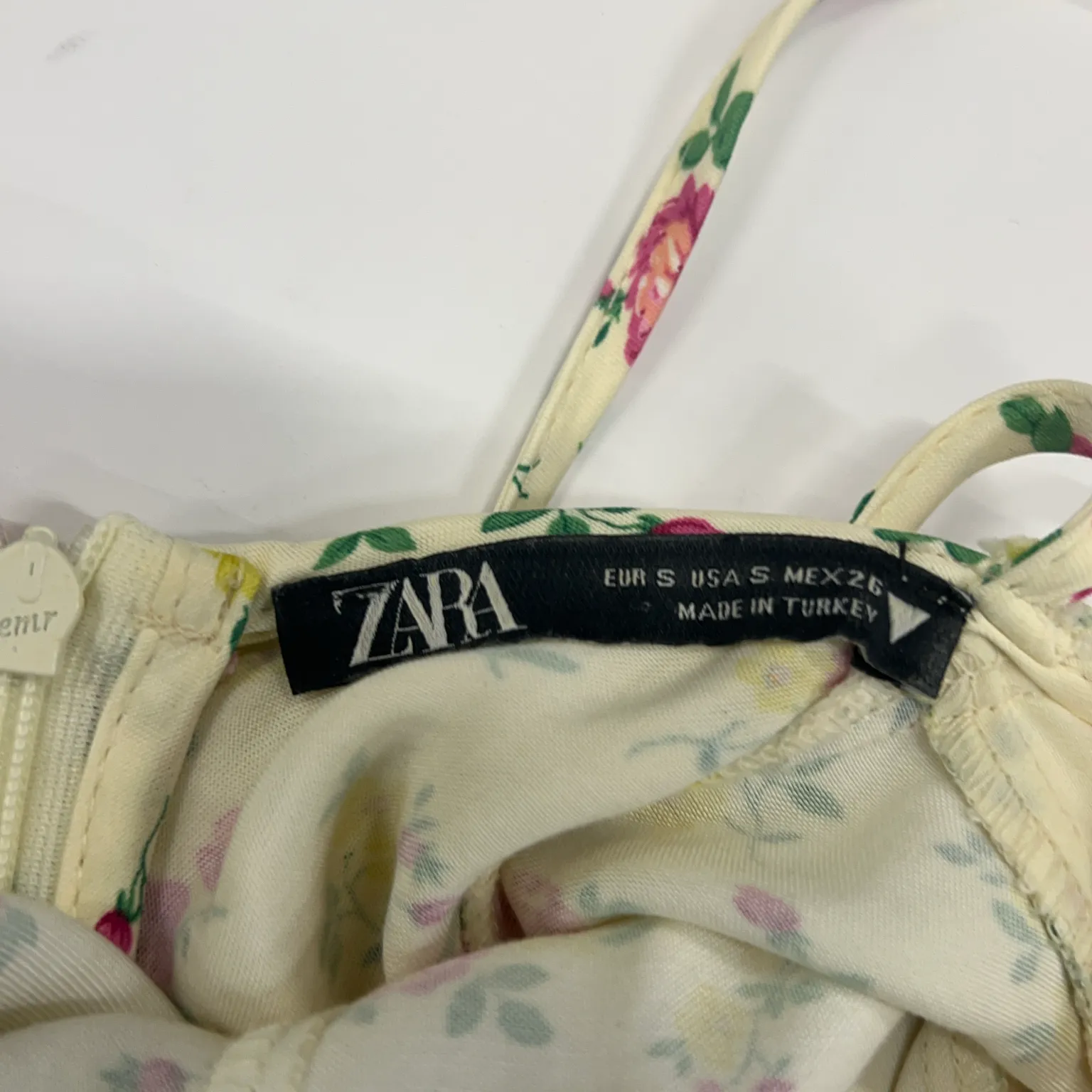 Zara - bild 3