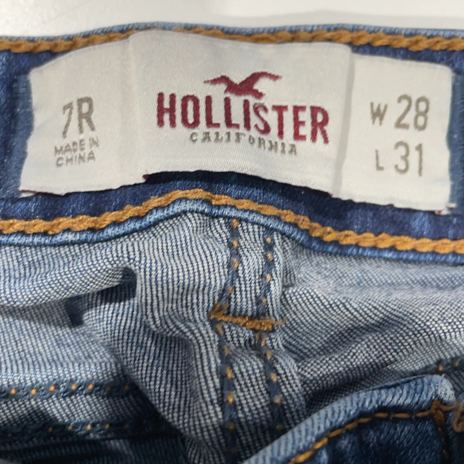 Hollister - bild 3