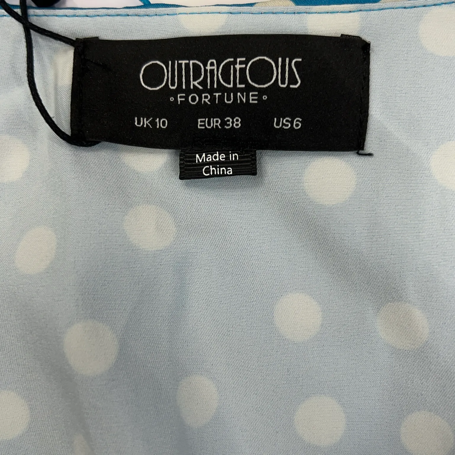 Outrageous Fortune - bild 3