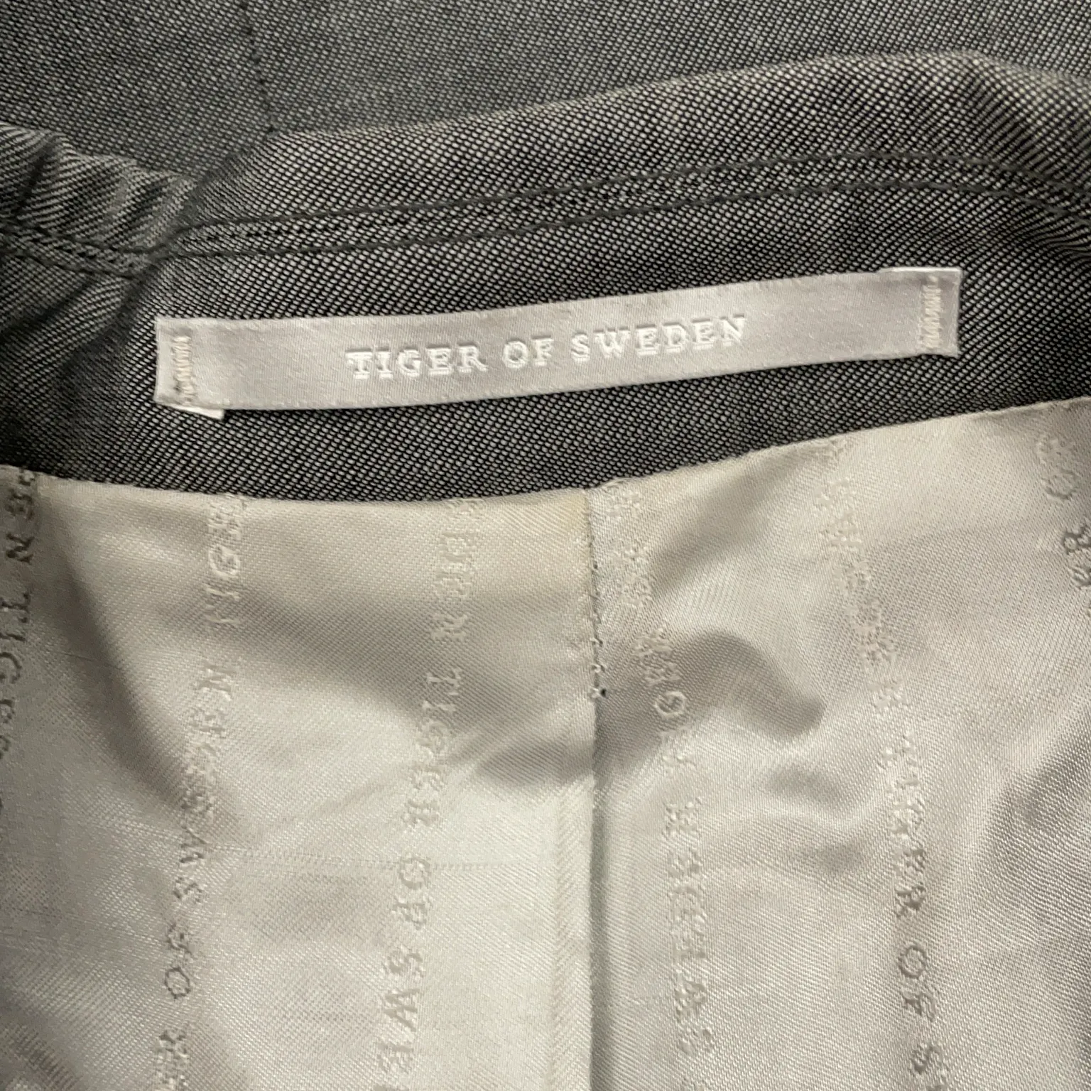 Tiger of Sweden - bild 3