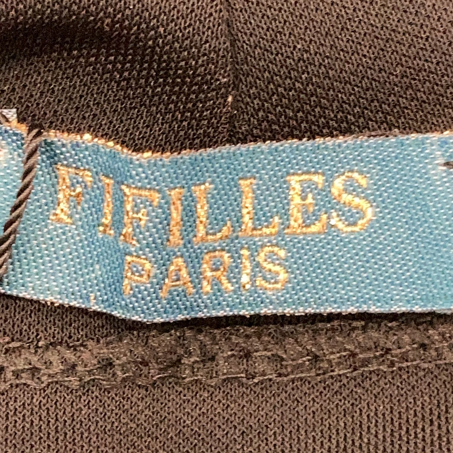 Fi-Filles de Paris