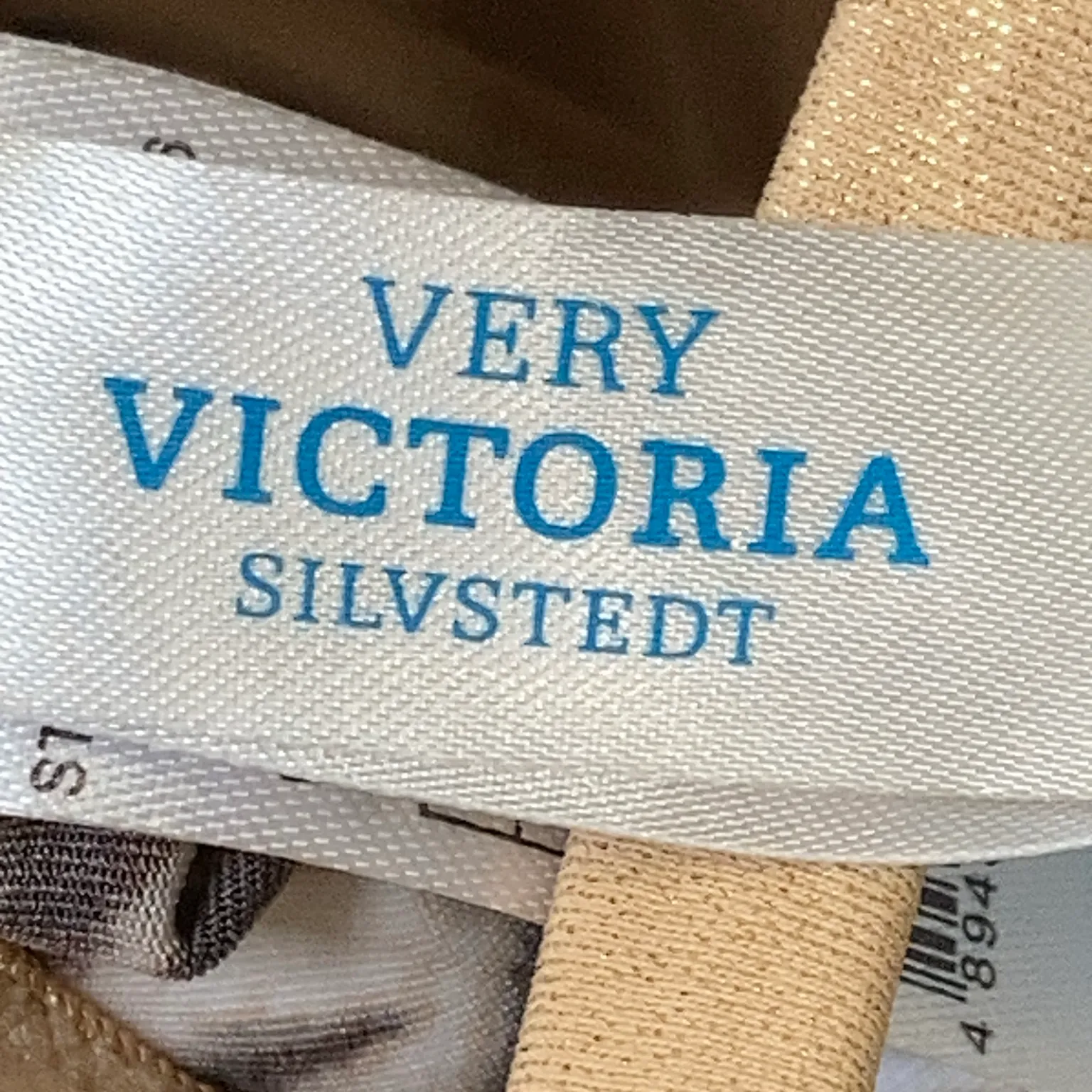 Very Victoria Silvstedt by Mariemeili - bild 3