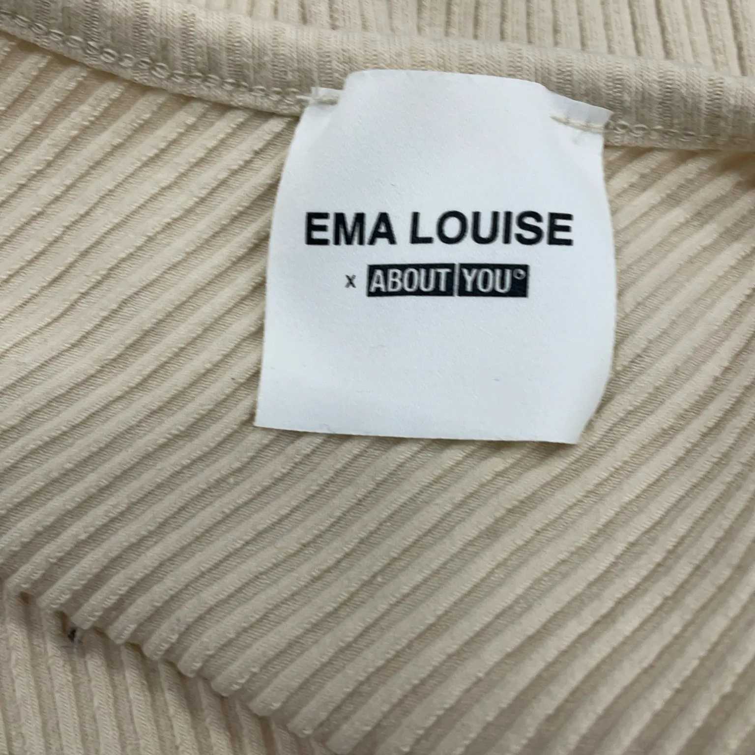 Ema Louise x About You - bild 3