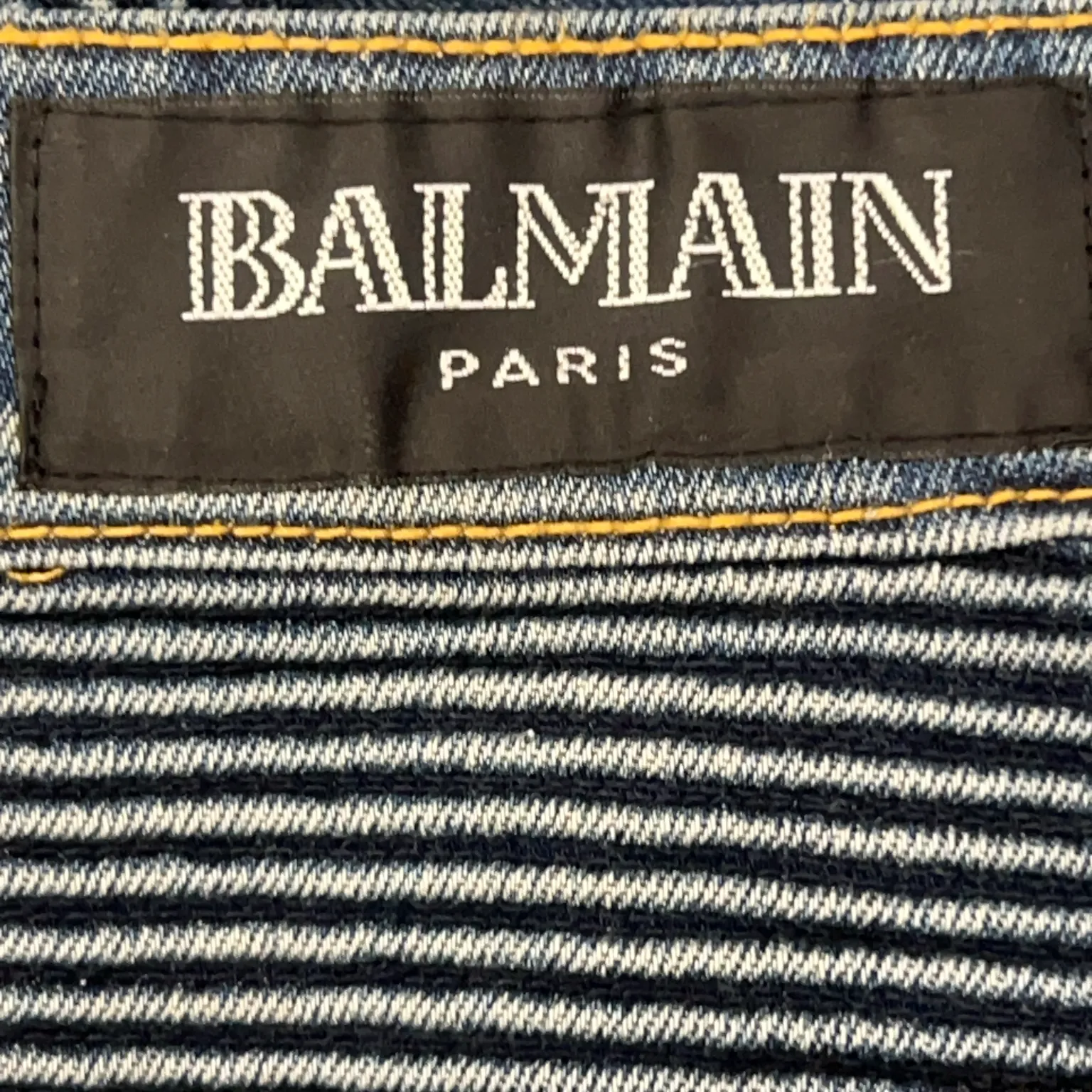 Balmain - bild 3