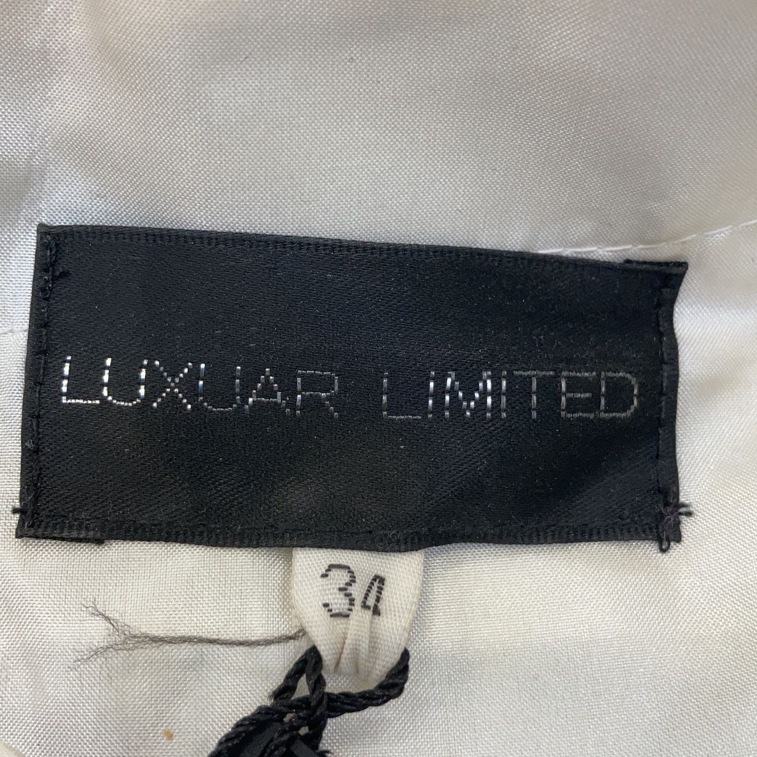 Luxuar Limited