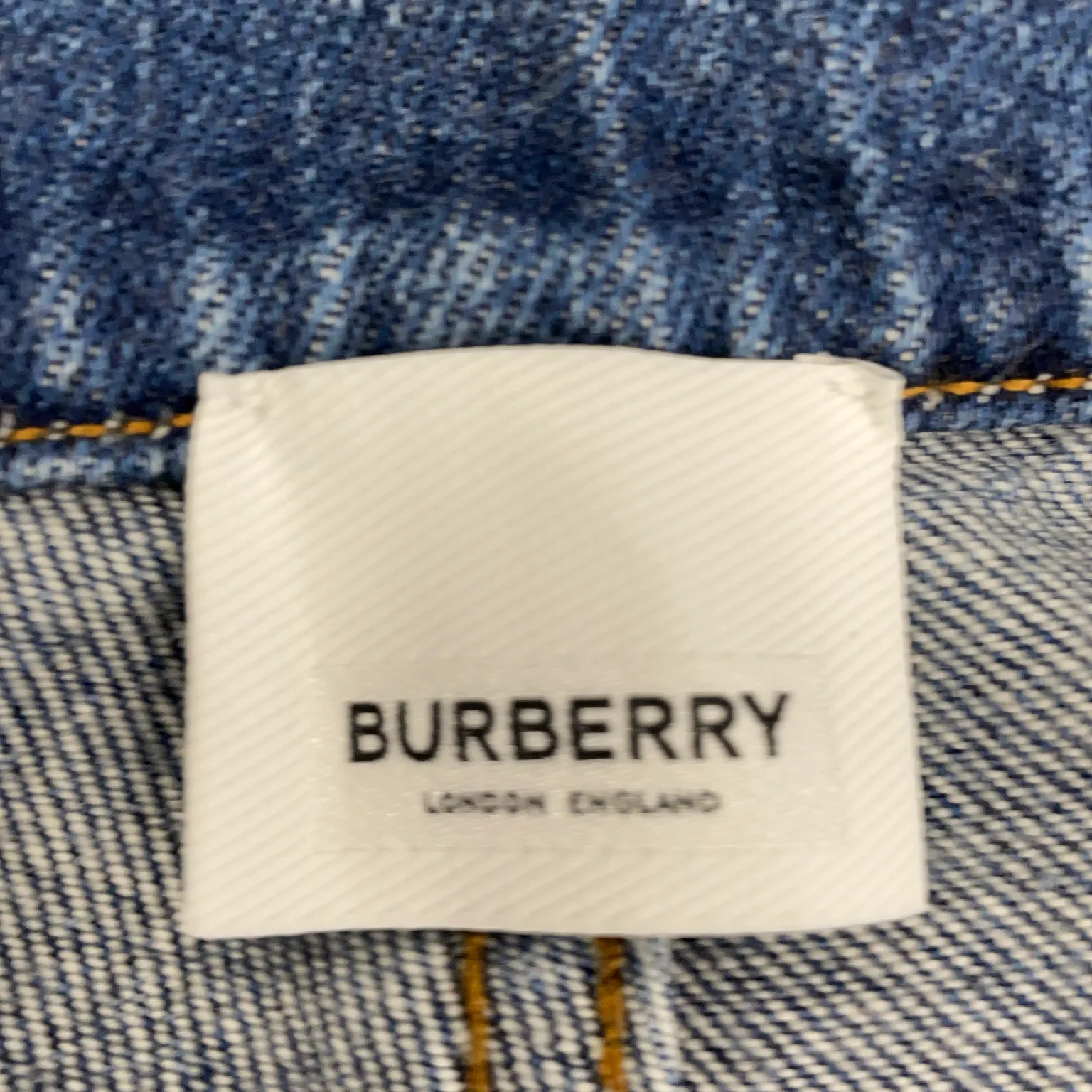 Burberry - bild 3