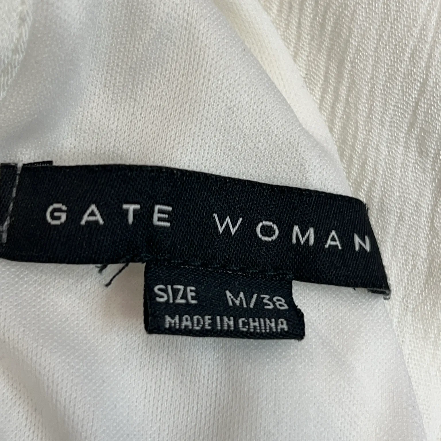 Gate Woman - bild 3