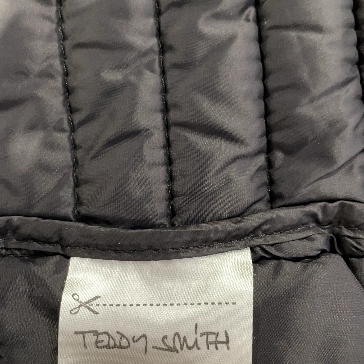 Teddy Smith - bild 3