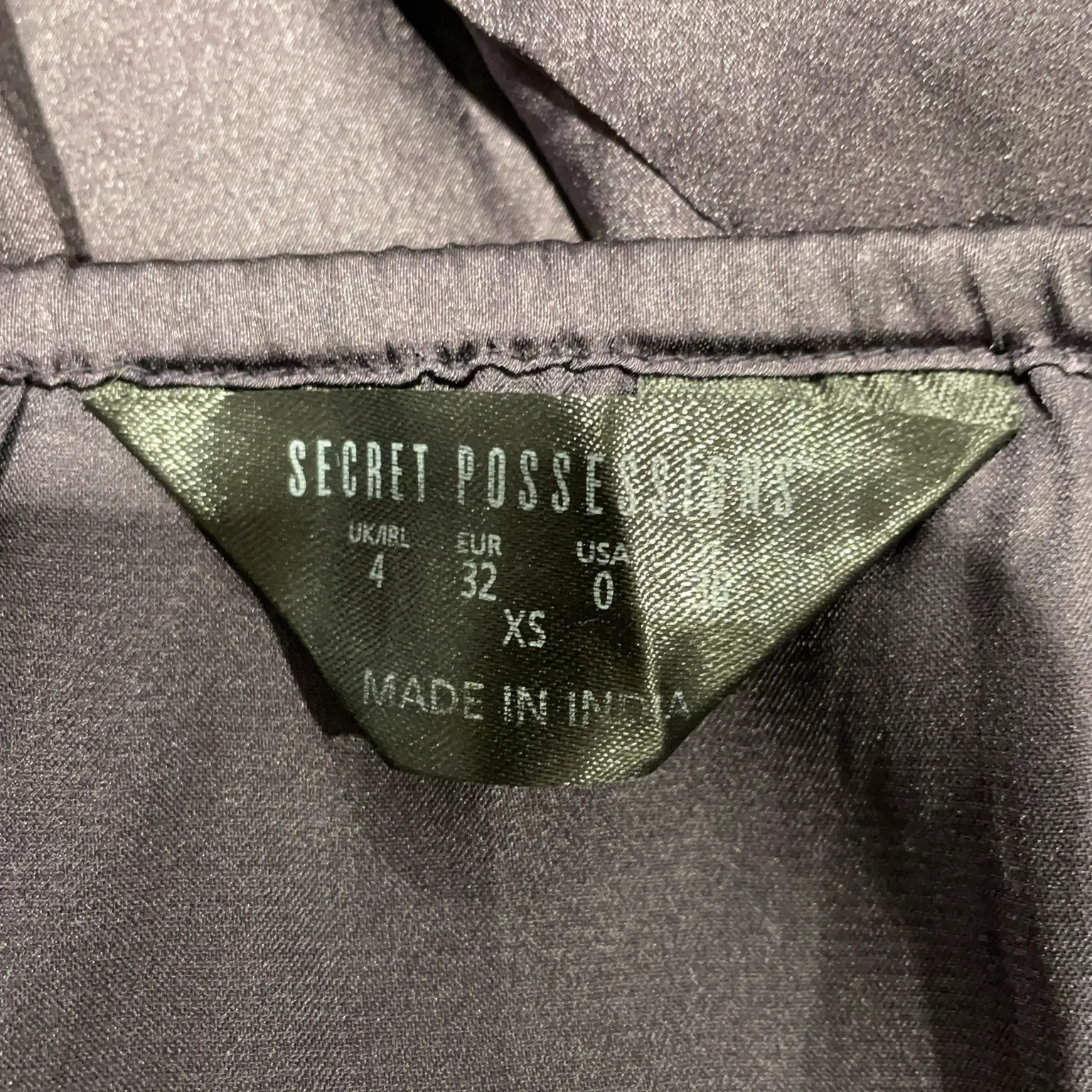 Secret Possessions - bild 3