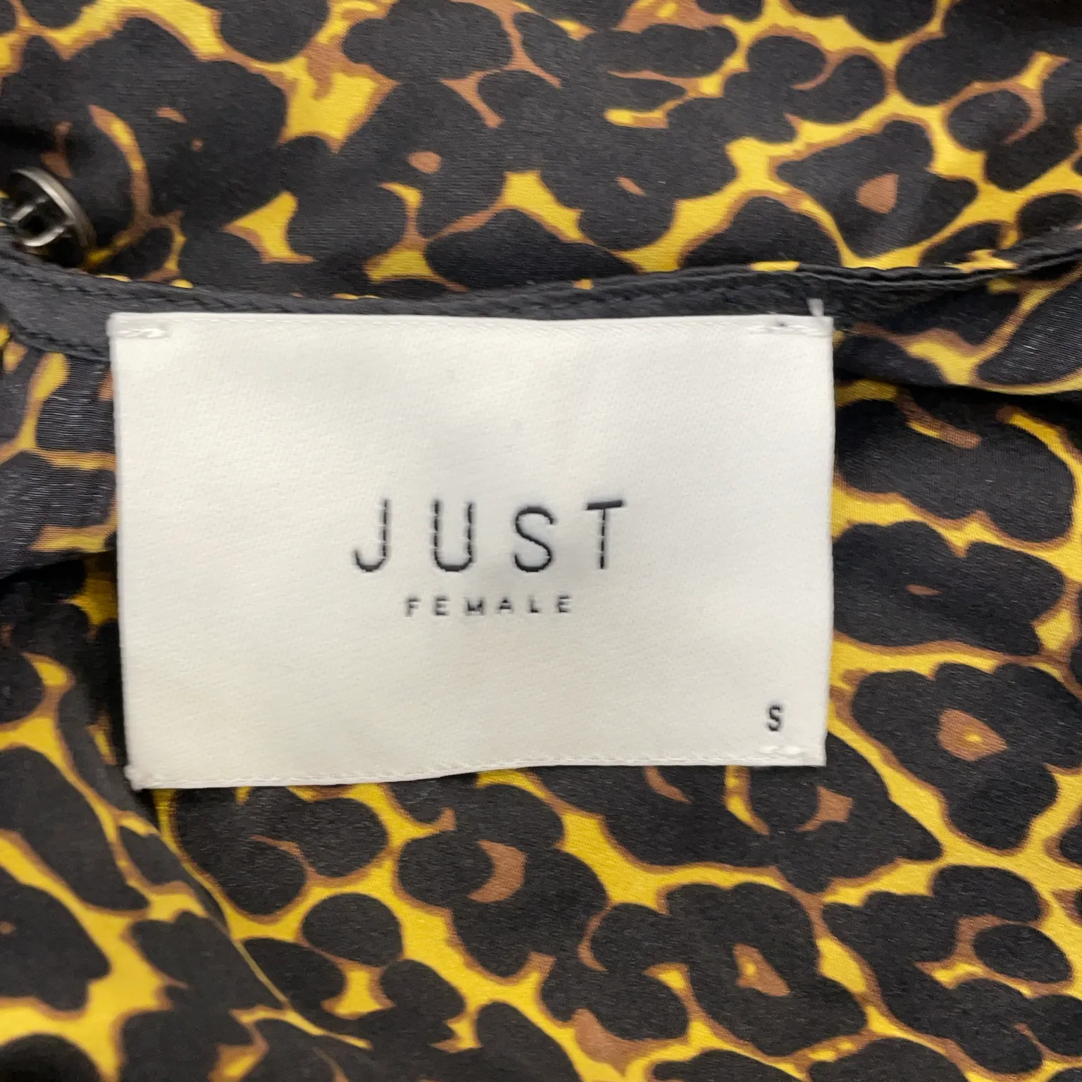 Just Female - bild 3