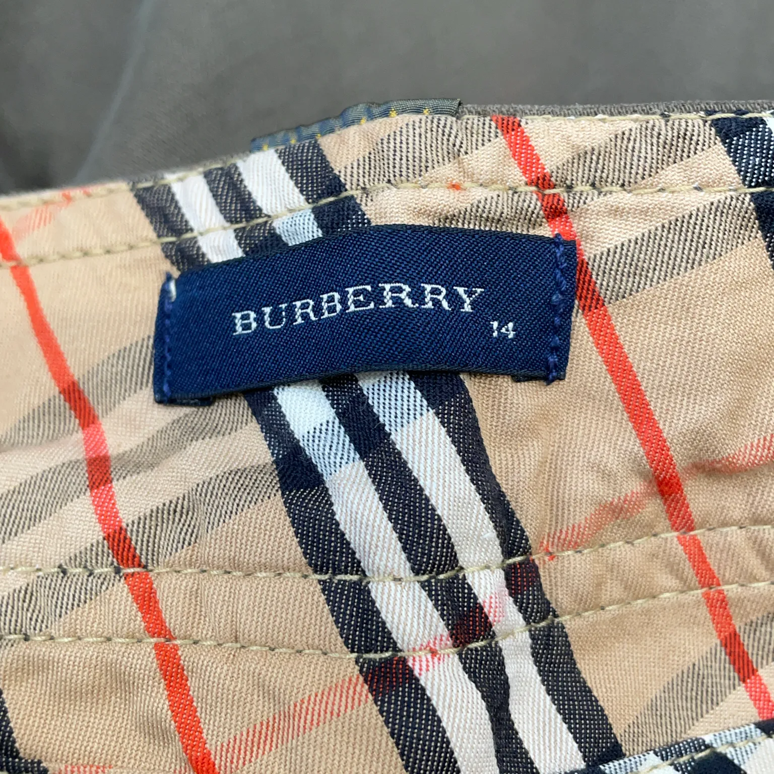 Burberry - bild 3