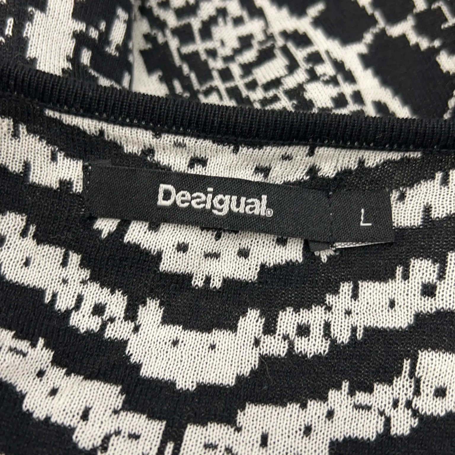 Desigual - bild 3