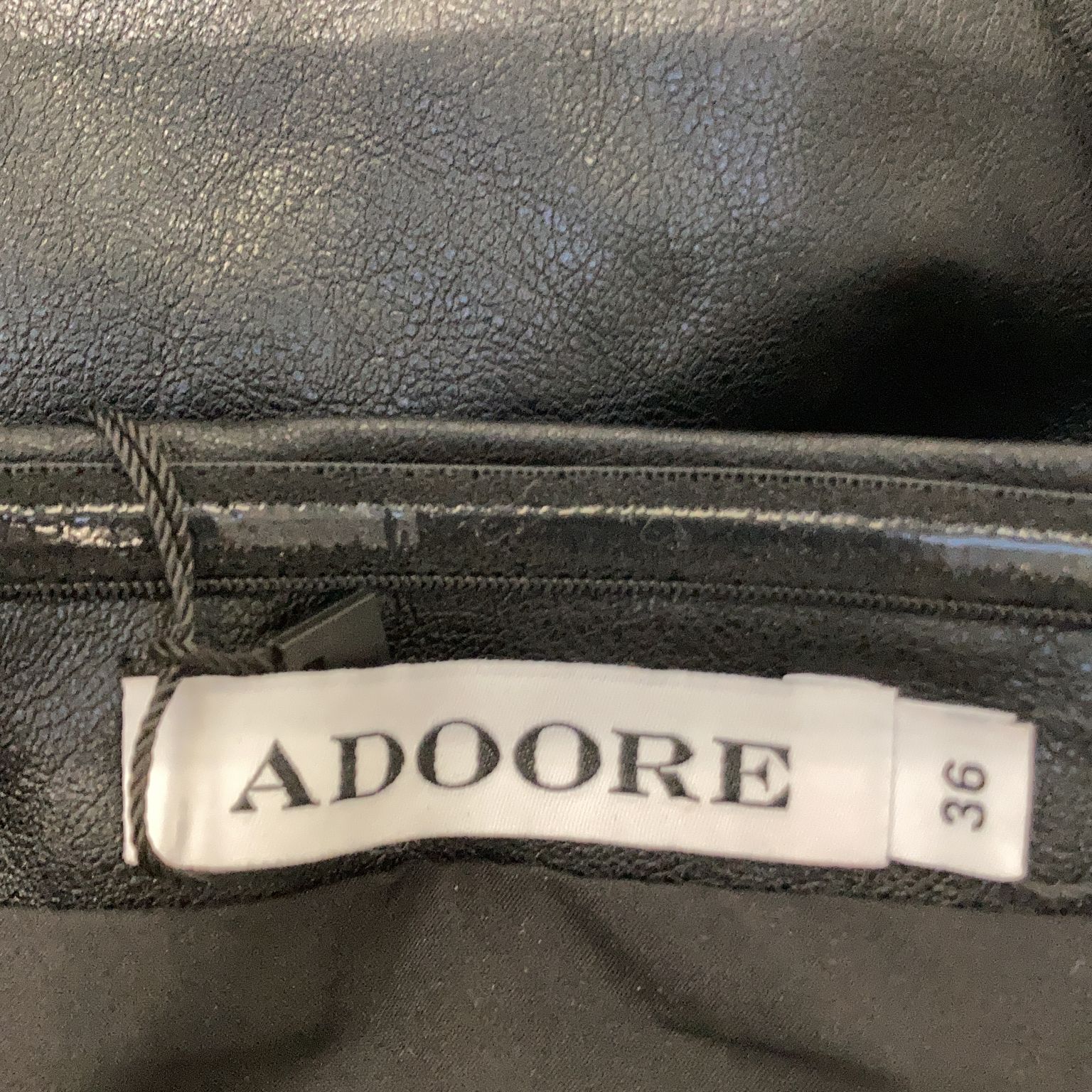 Adoore