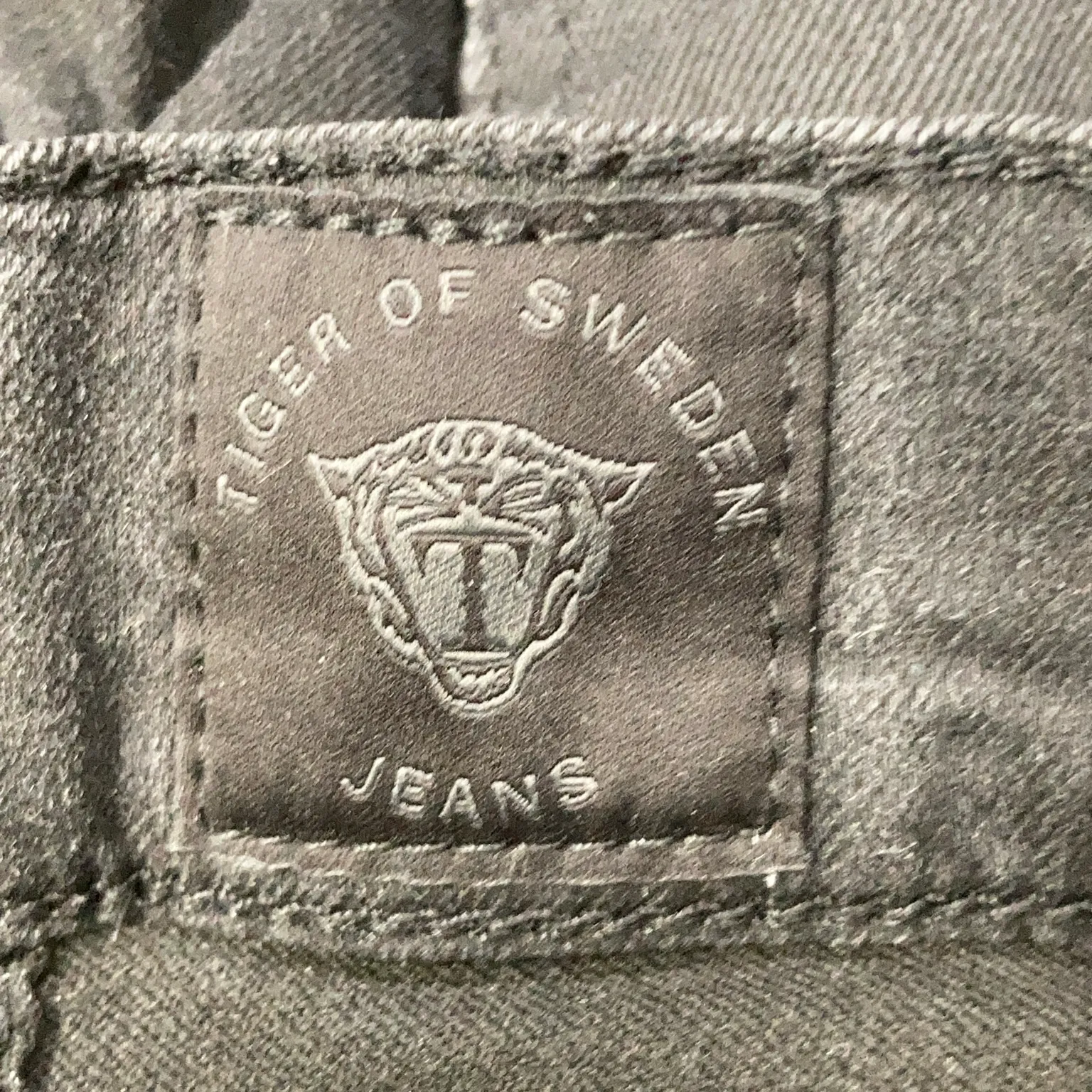 Tiger of Sweden - bild 3