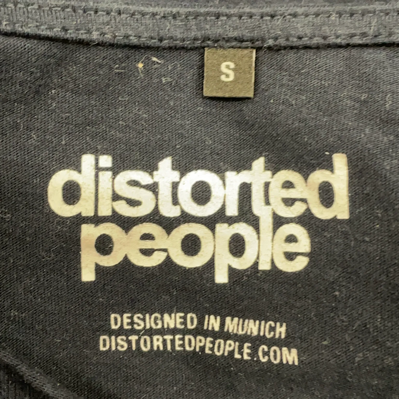 Distorted People - bild 3