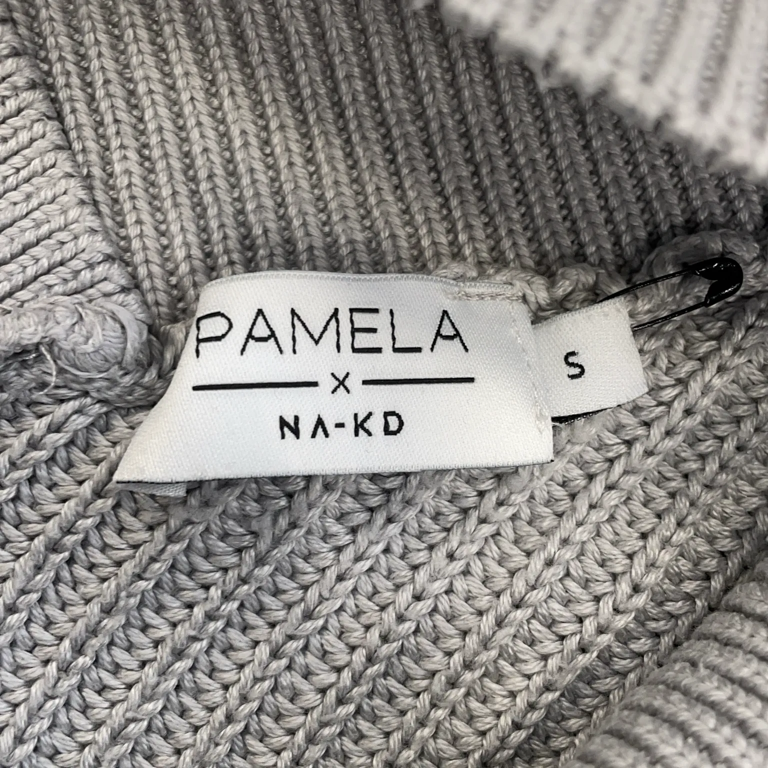 Pamela x NA-KD - bild 3