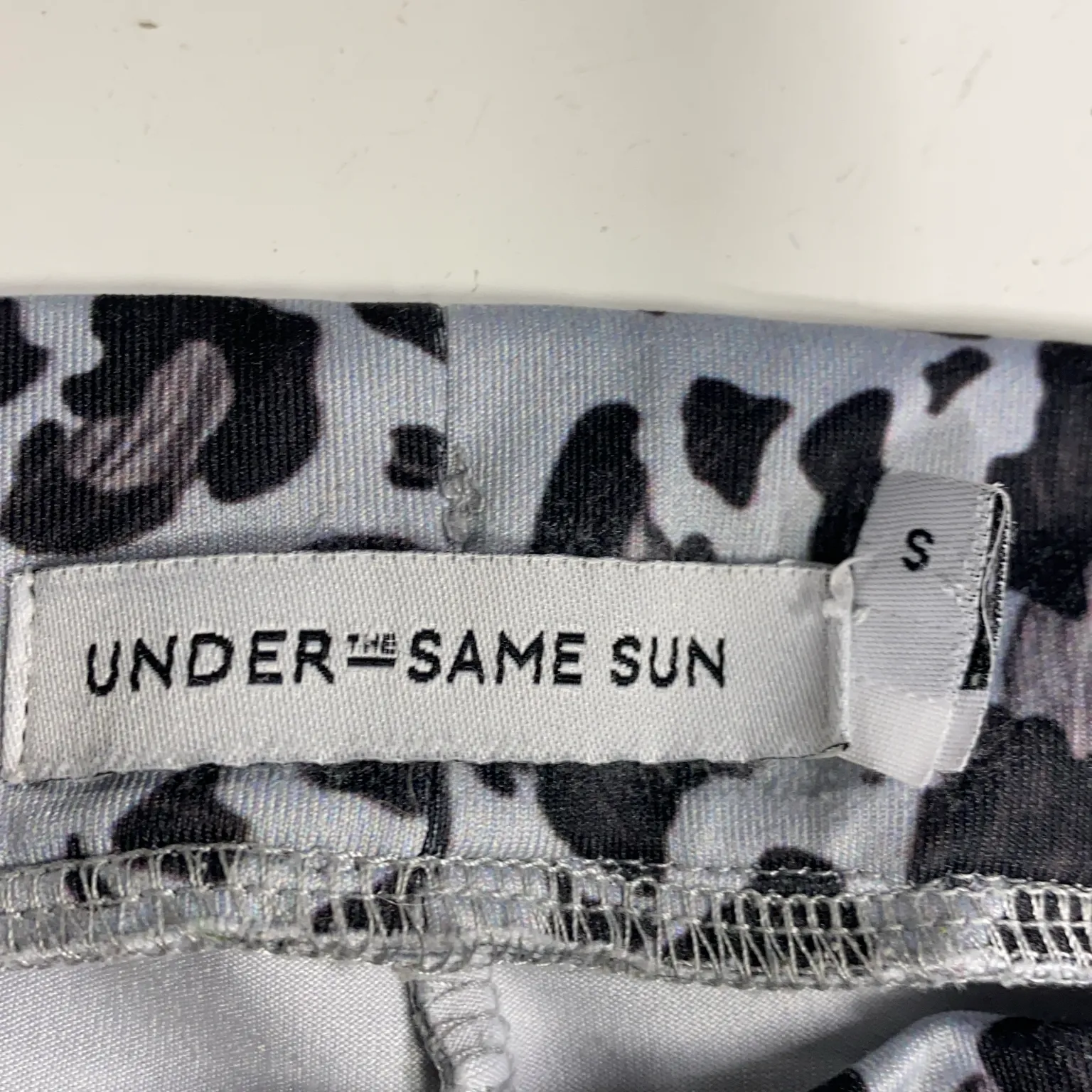 Under the Same Sun - bild 3