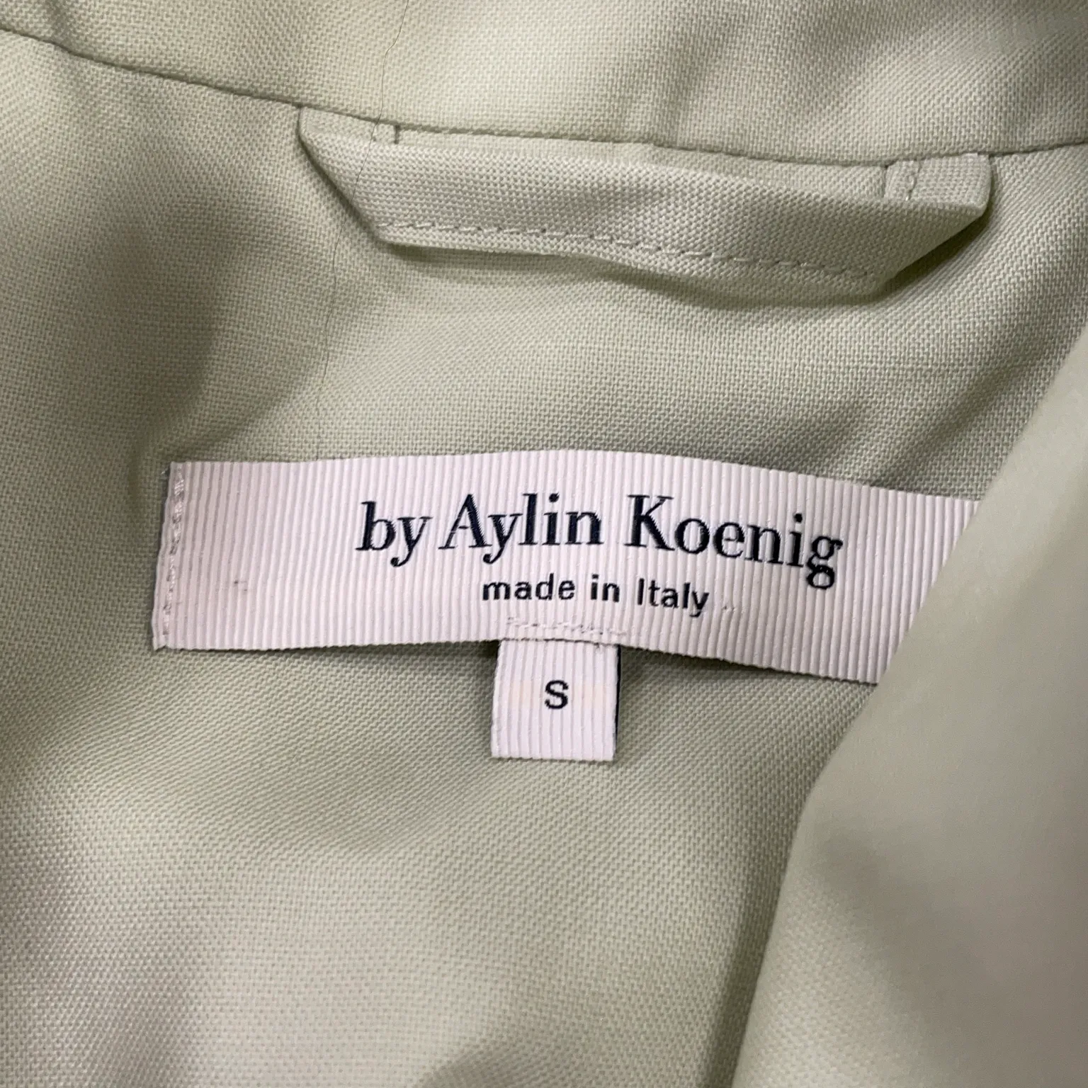 By Aylin Koenig - bild 3