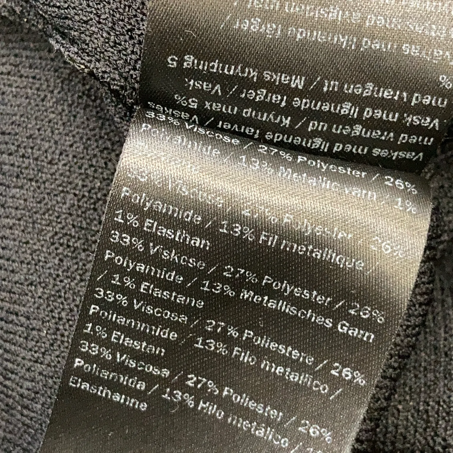 Second Female - bild 4