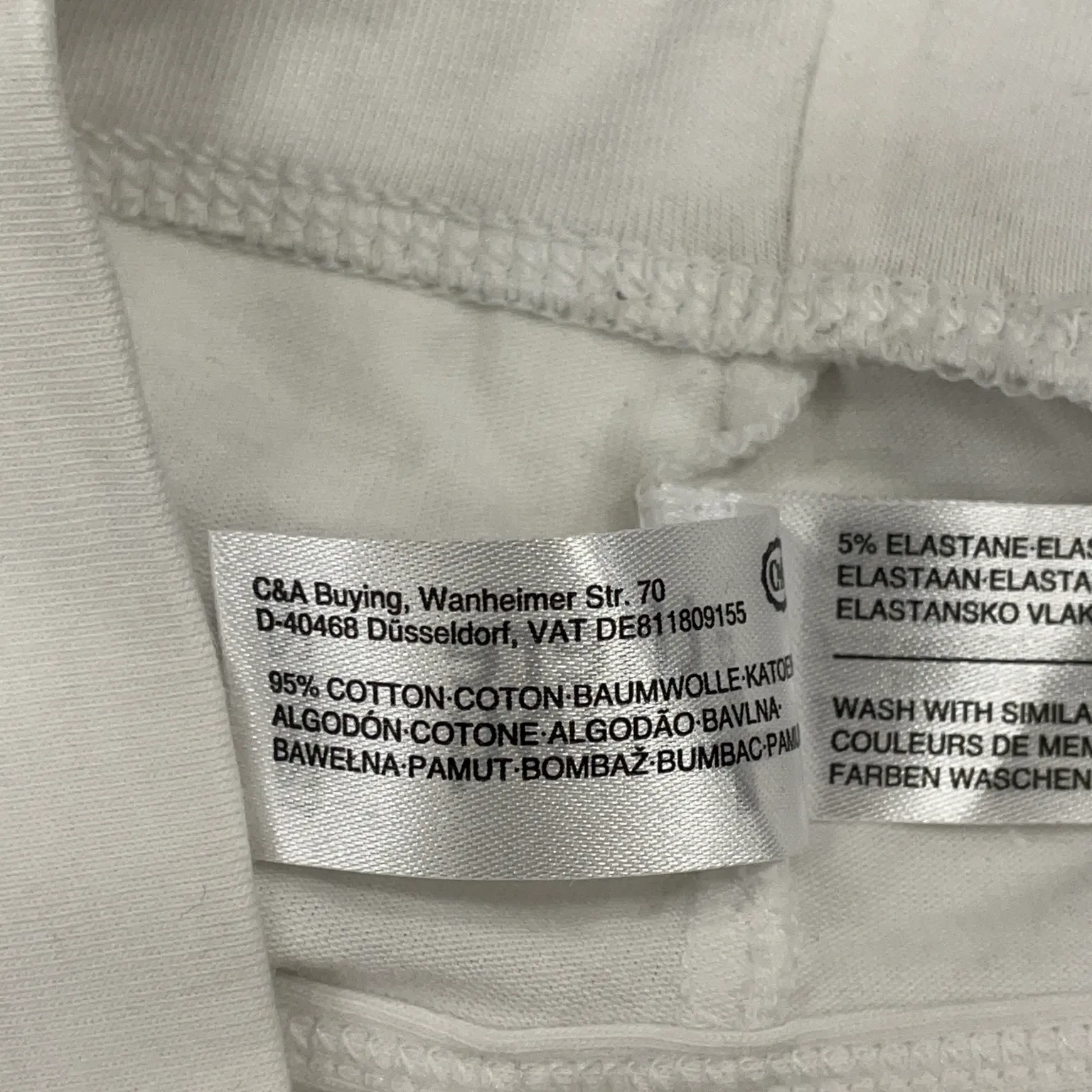 Here + There by C&A - bild 4