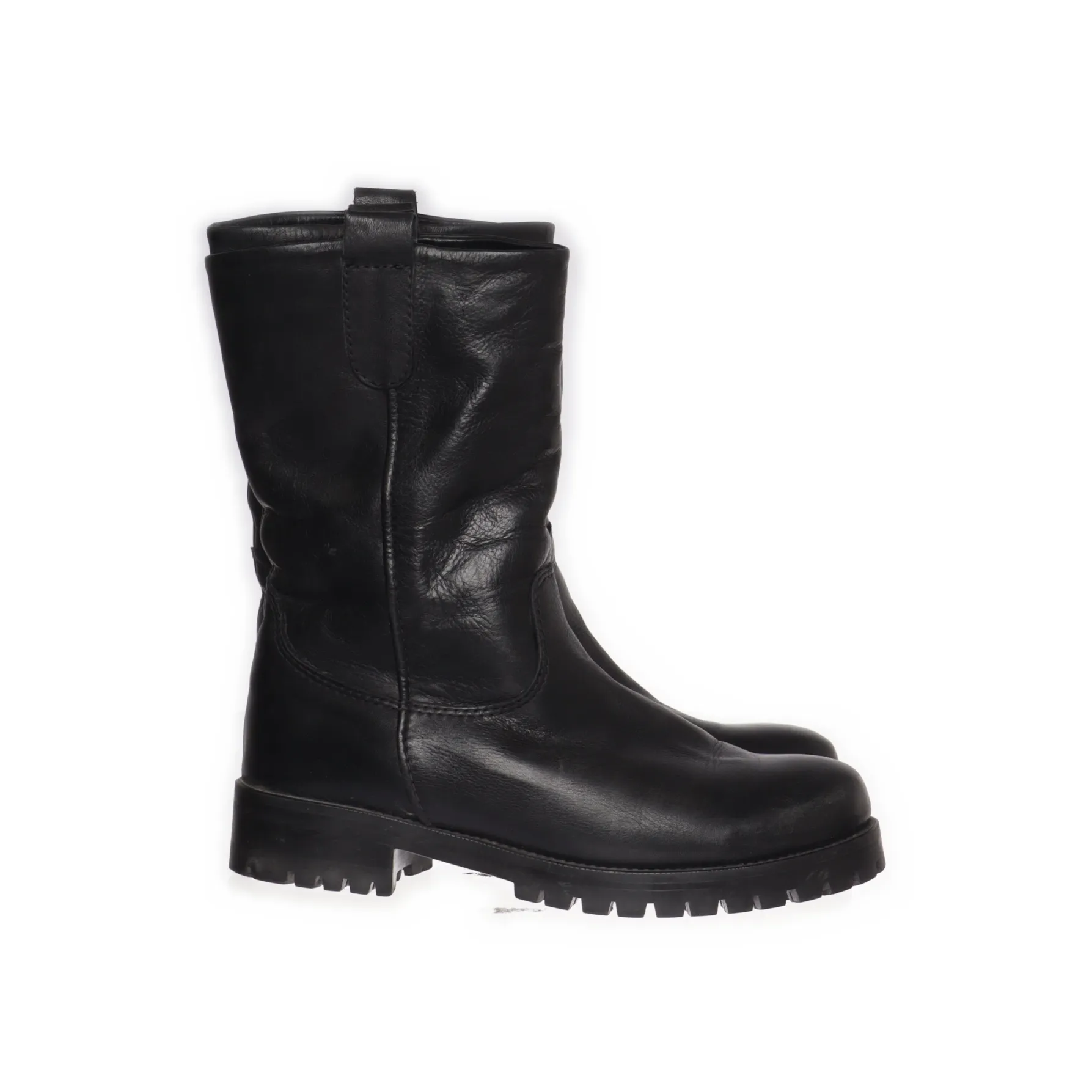Buy second hand Novita online at Sellpy
