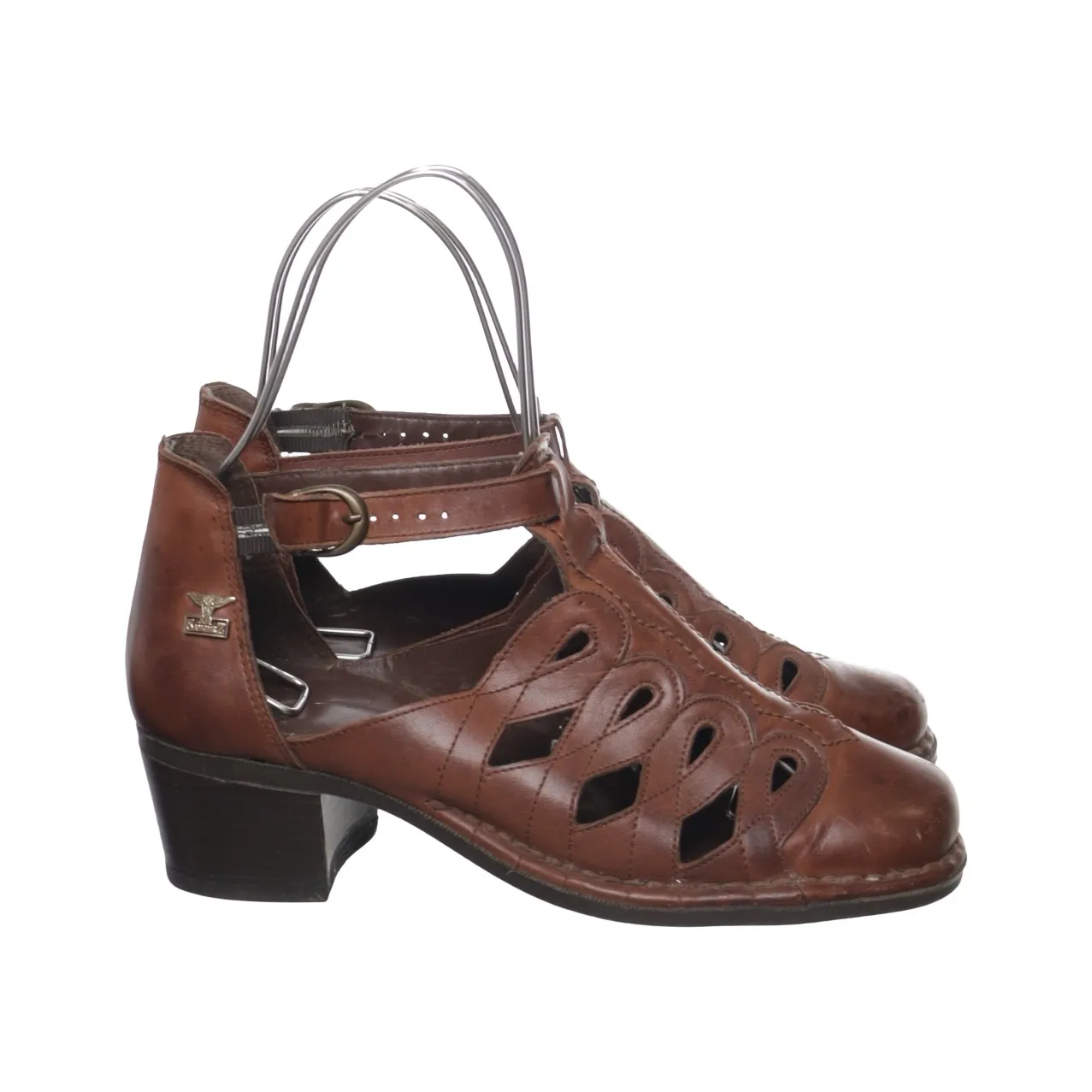Joe Sanchez second hand | Shop second hand online easily on Sellpy