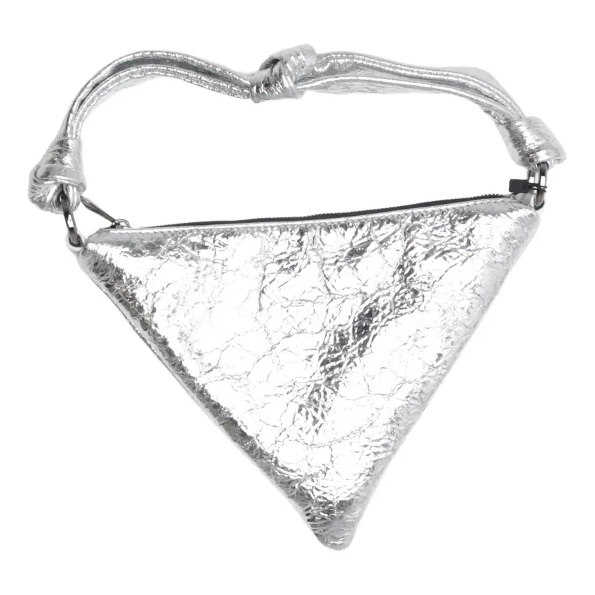 Amina Muaddi - bild 2