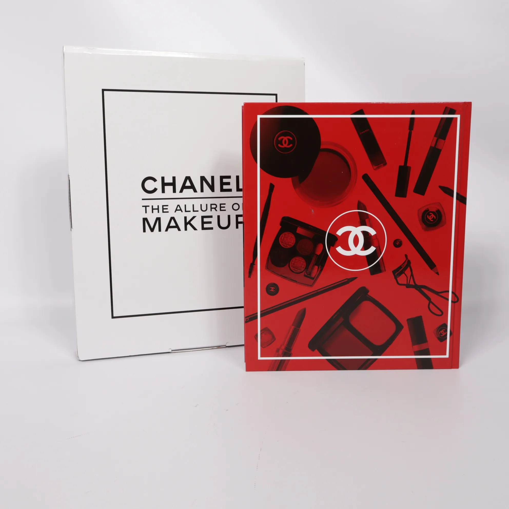 CHANEL THE ALLURE OF MAKEUP, Bok