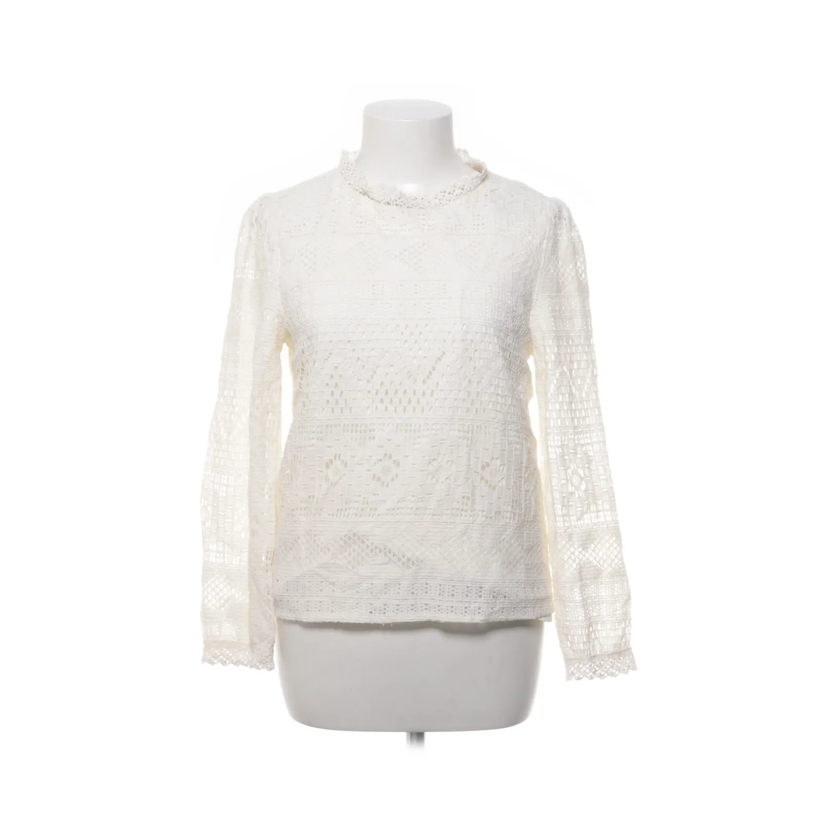 Lili Sidonio x Molly Bracken