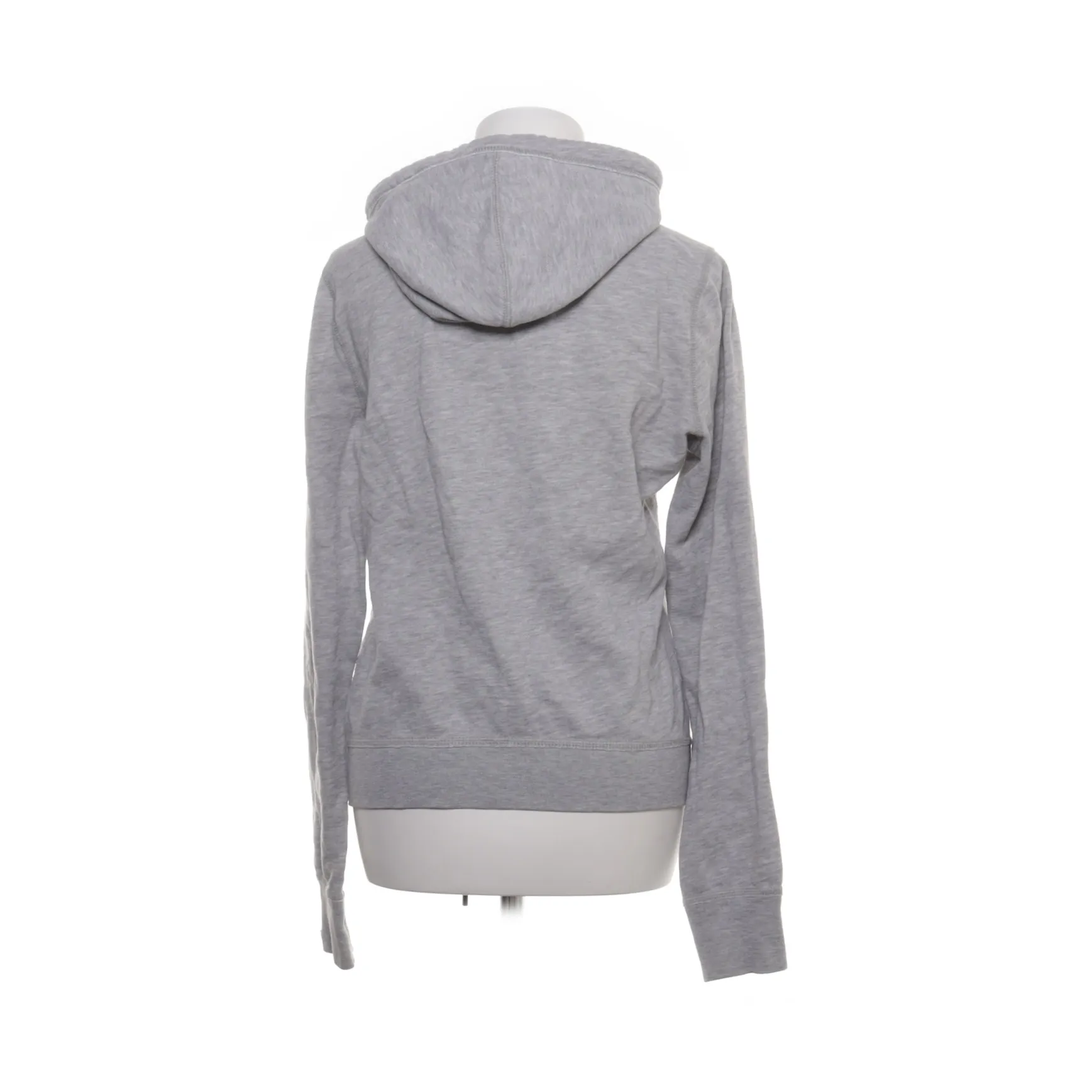 Gilly Hicks - bild 2